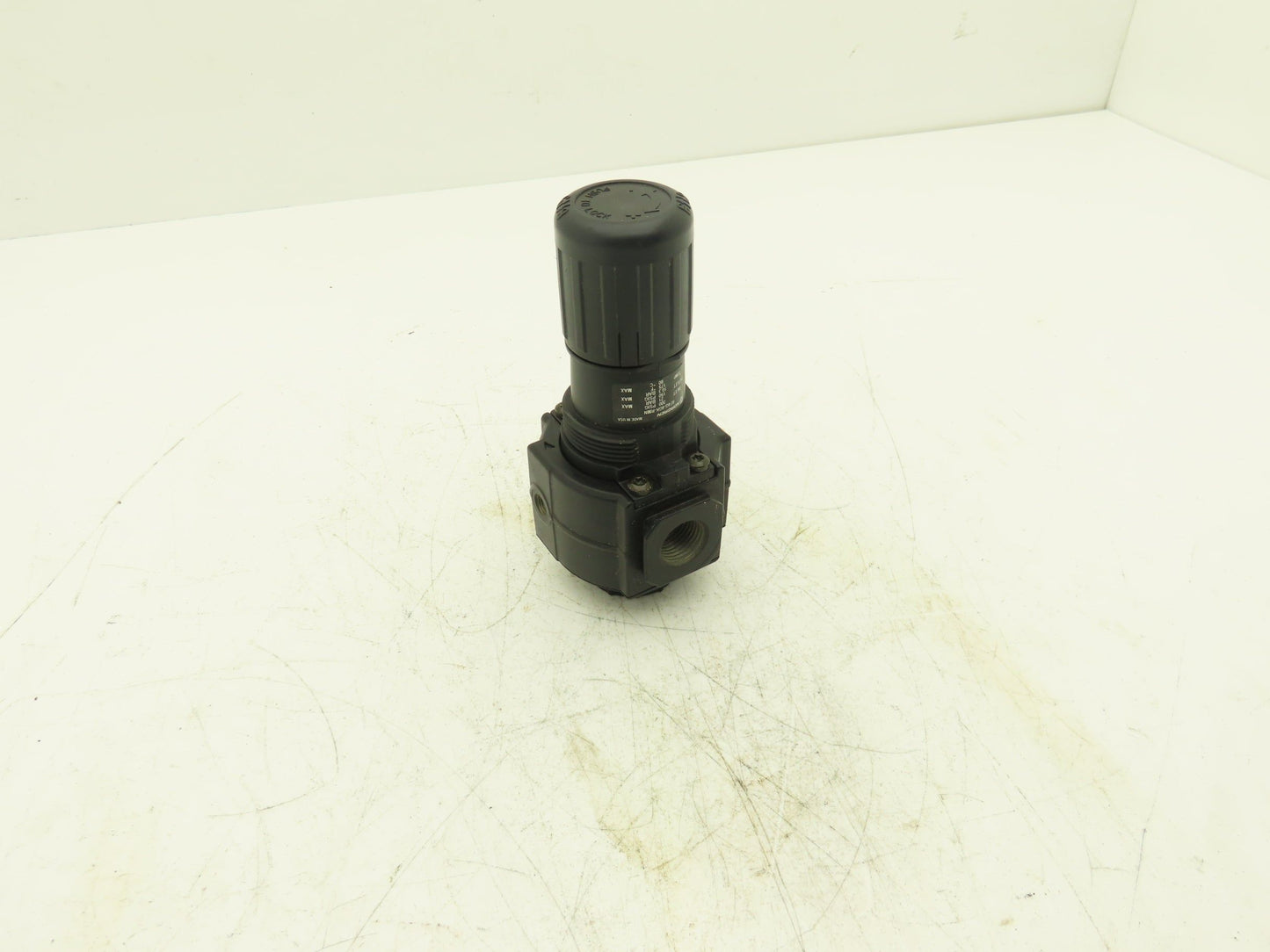 Norgren R74G-4GK-RMN Excelon Regulator 1/2NPT 4-145psi