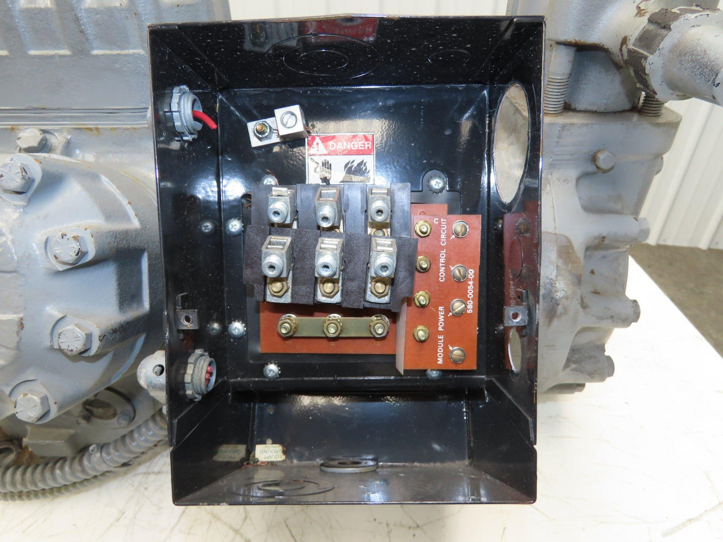 Copeland 6DH1-3500 Semi-Hermetic Discus Compressor 35 Ton 3Ph 208-230/460V