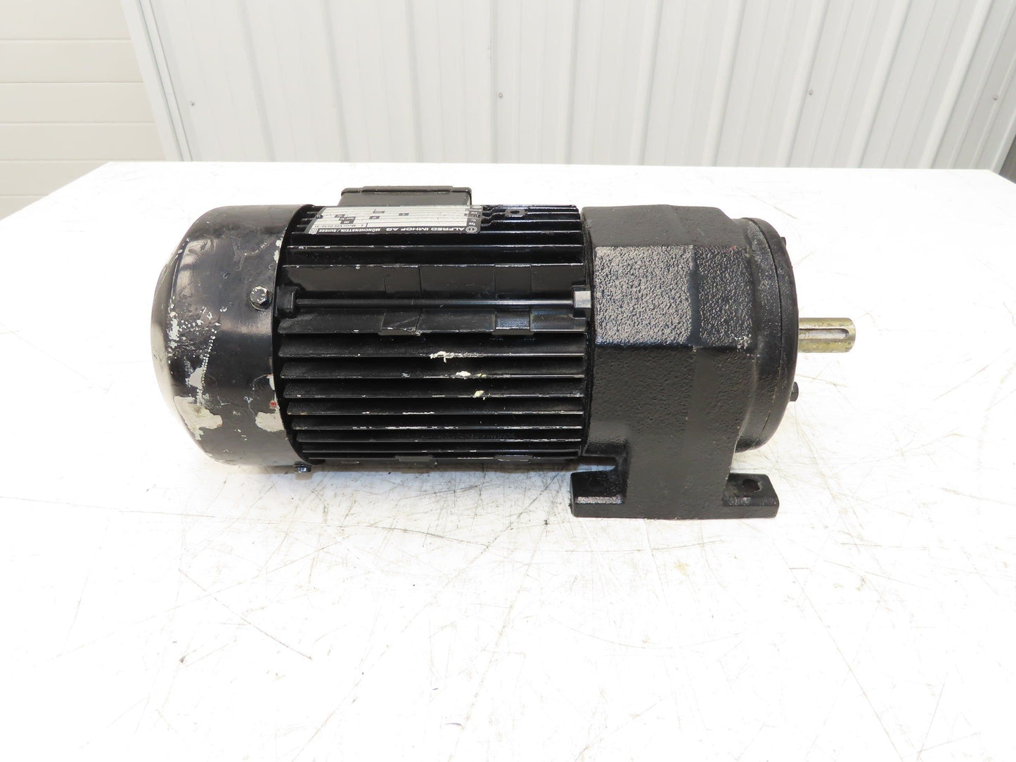 Alfred Imhof R32DT80N4 Inline Gearmotor 13.29 Reducer 104rpm .75kw 230/400V 3PH