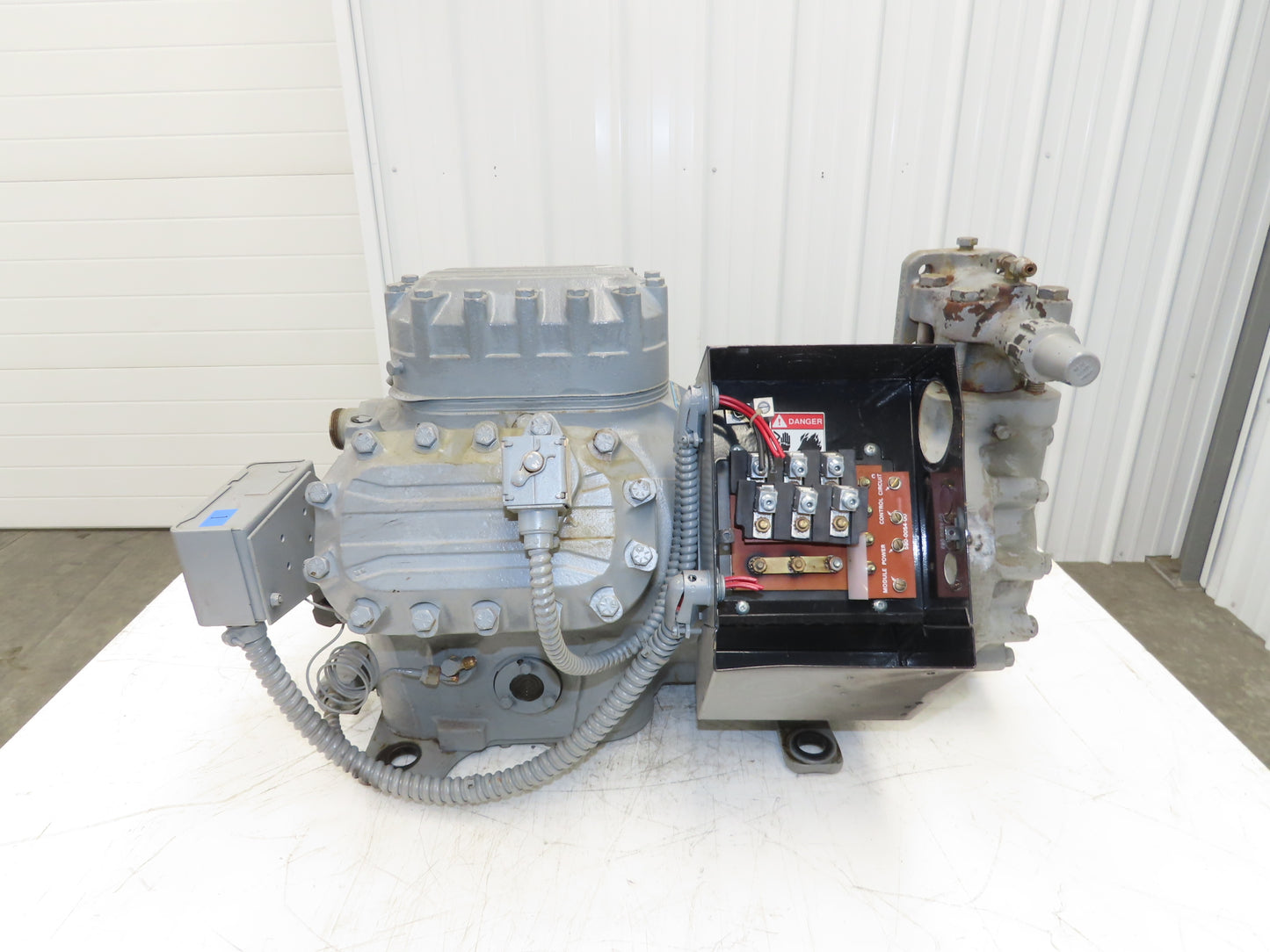 Copeland 6DK1-3500 Semi-Hermetic Discus Compressor 35 Ton 3Ph 208-230/460V