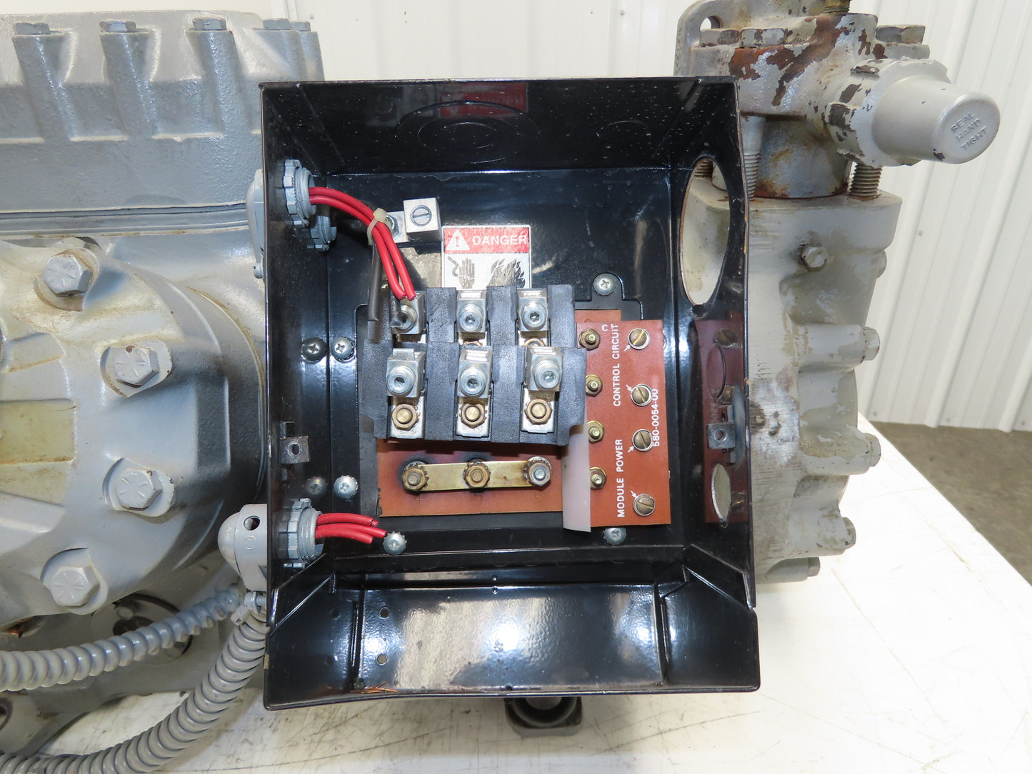 Copeland 6DK1-3500 Semi-Hermetic Discus Compressor 35 Ton 3Ph 208-230/460V