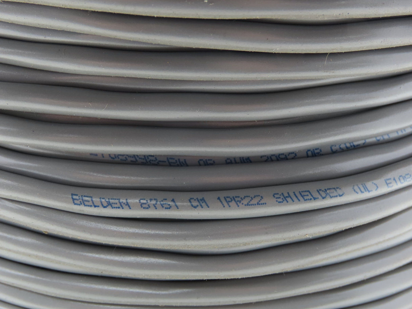 Belden 8761 060 Wire Spool 22AWG 225' 1 Pair Twisted Gray Cable 300V