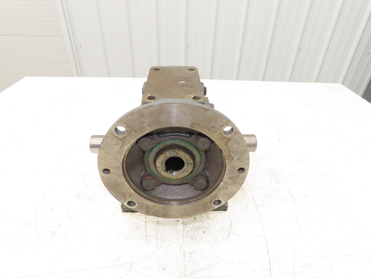 Winsmith 924MWU D-90 SE Worm Gearbox 60:1 Reducer .66Hp 29 RPM Dual Shaft 145T