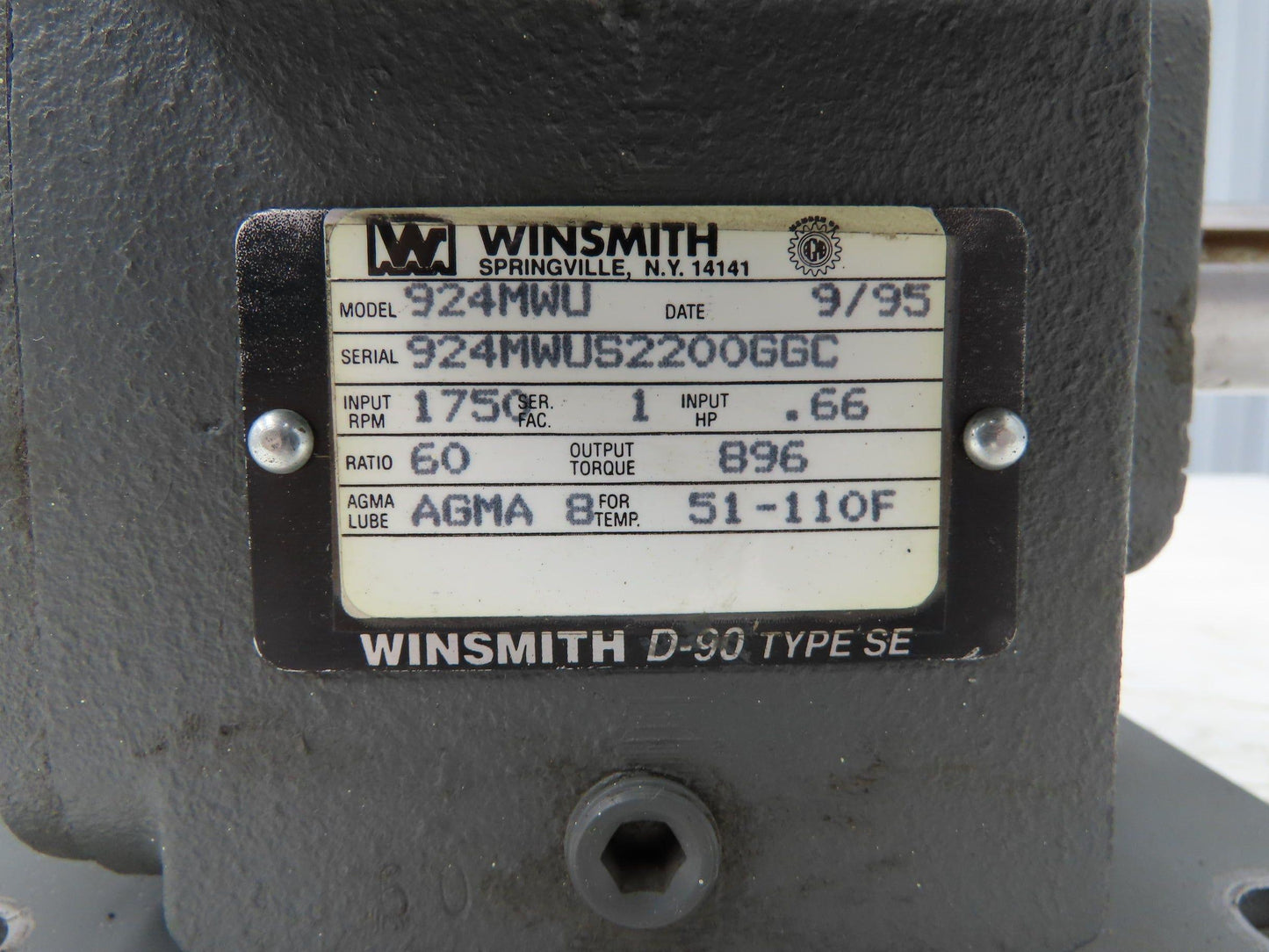 Winsmith 924MWU D-90 SE Worm Gearbox 60:1 Reducer .66Hp 29 RPM Dual Shaft 145T