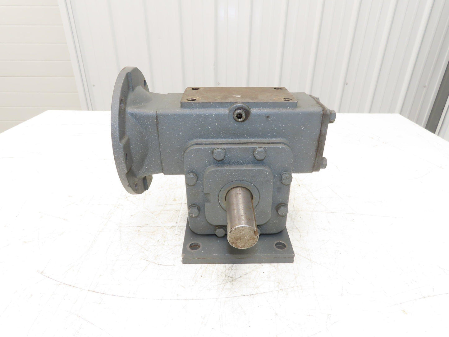 Winsmith 924MWU D-90 SE Worm Gearbox 60:1 Reducer .66Hp 29 RPM Dual Shaft 145T