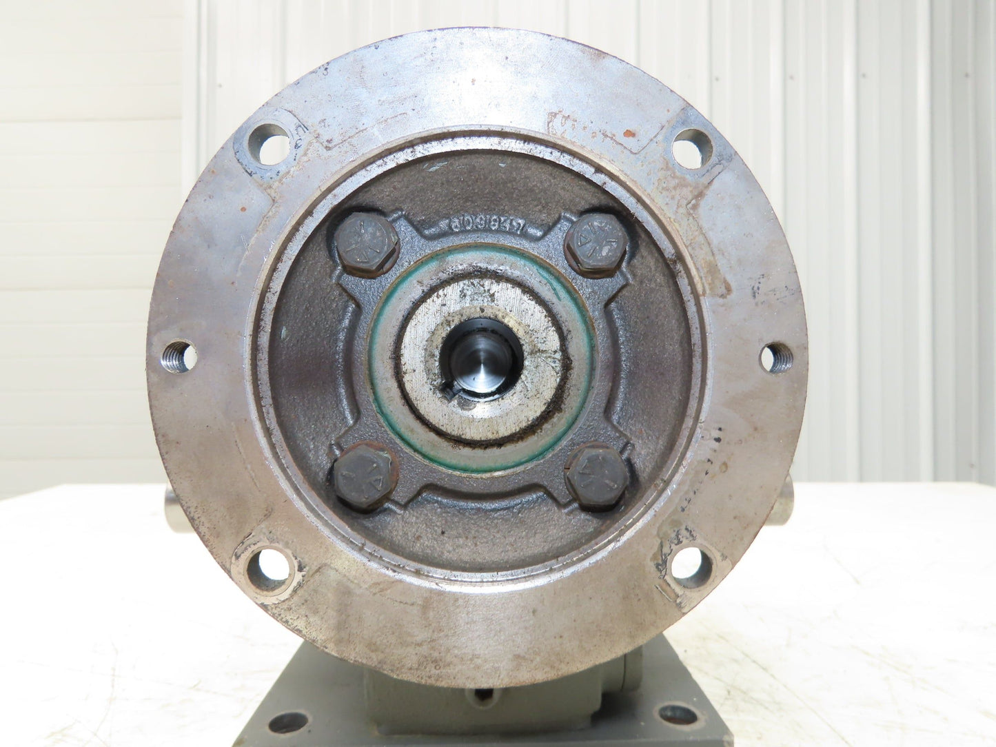 Winsmith 924MWU D-90 SE Worm Gearbox 60:1 Reducer .66Hp 29 RPM Dual Shaft 145T