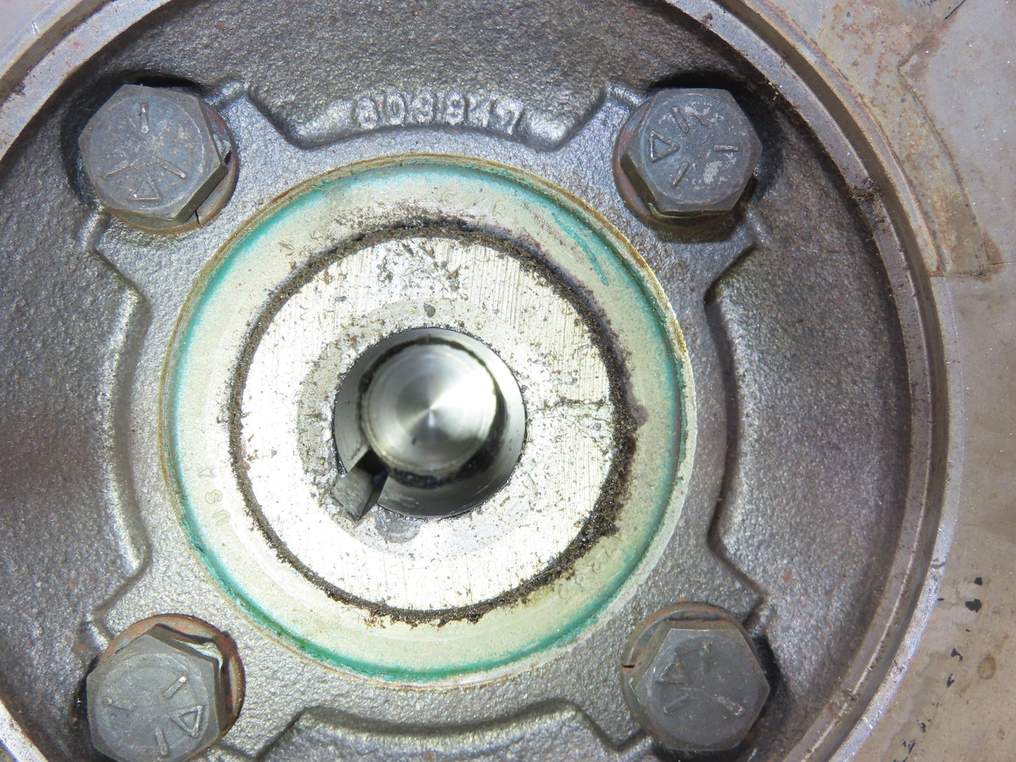 Winsmith 924MWU D-90 SE Worm Gearbox 60:1 Reducer .66Hp 29 RPM Dual Shaft 145T