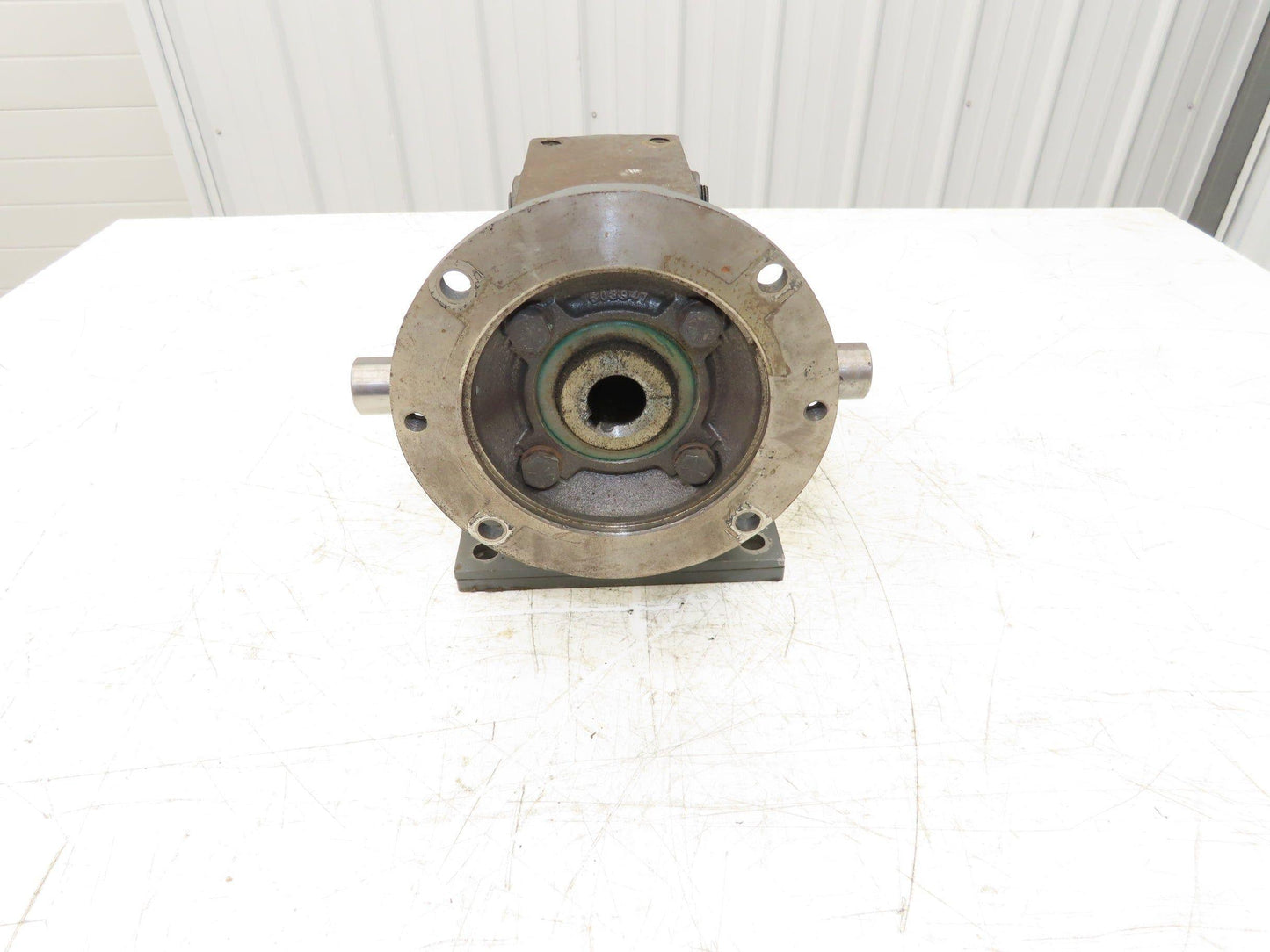 Winsmith 924MWU D-90 SE Worm Gearbox 60:1 Reducer .66Hp 29 RPM Dual Shaft 145T
