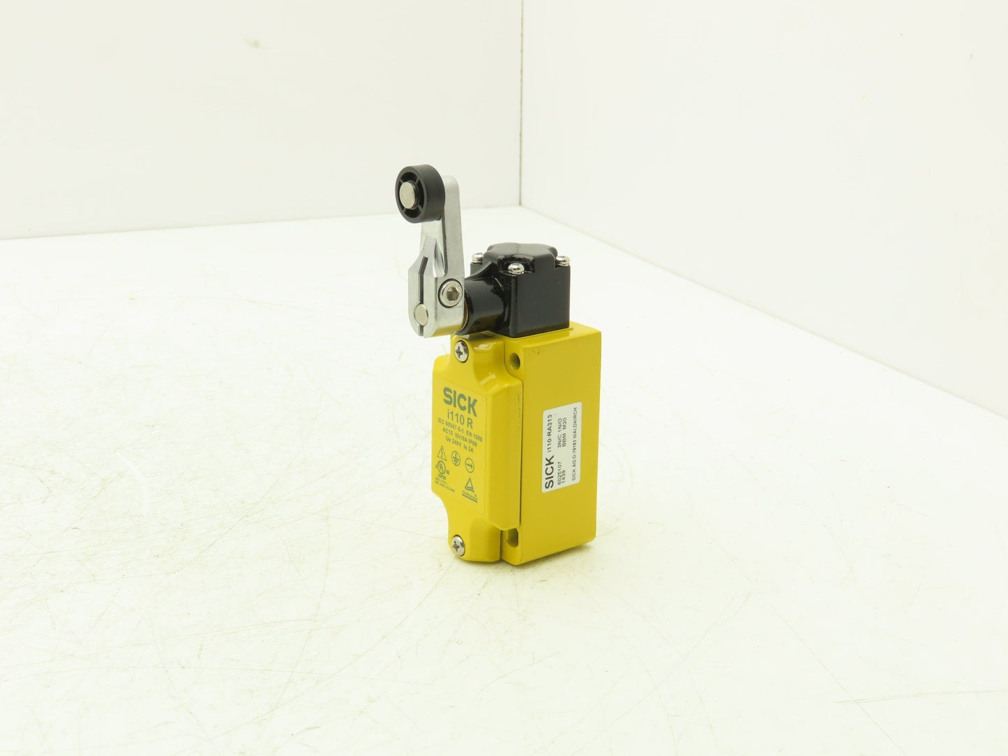 Sick i110-RA313 Safety Limit Switch Roller Arm 3N/C 1N/O