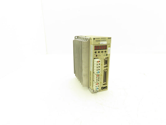 Yaskawa SGDM-04ADA ServoPack Servo Drive 1Ph 230V In 0.4kW 230V 2.8A 300Hz Out