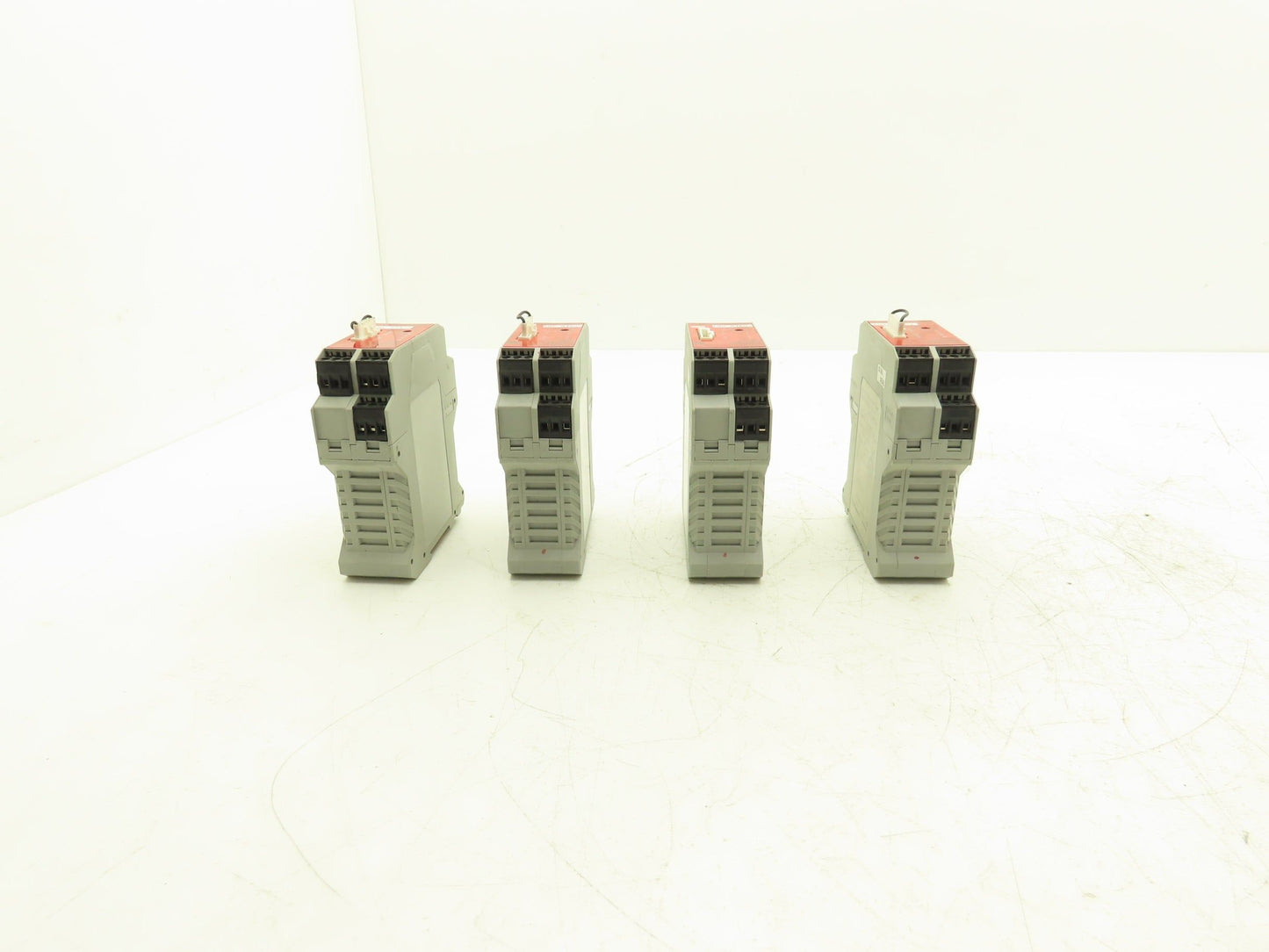 Omron G9SX-AD322-T15 Flexible Safety Unit 24VDC 0.8A 15ms Lot of 4