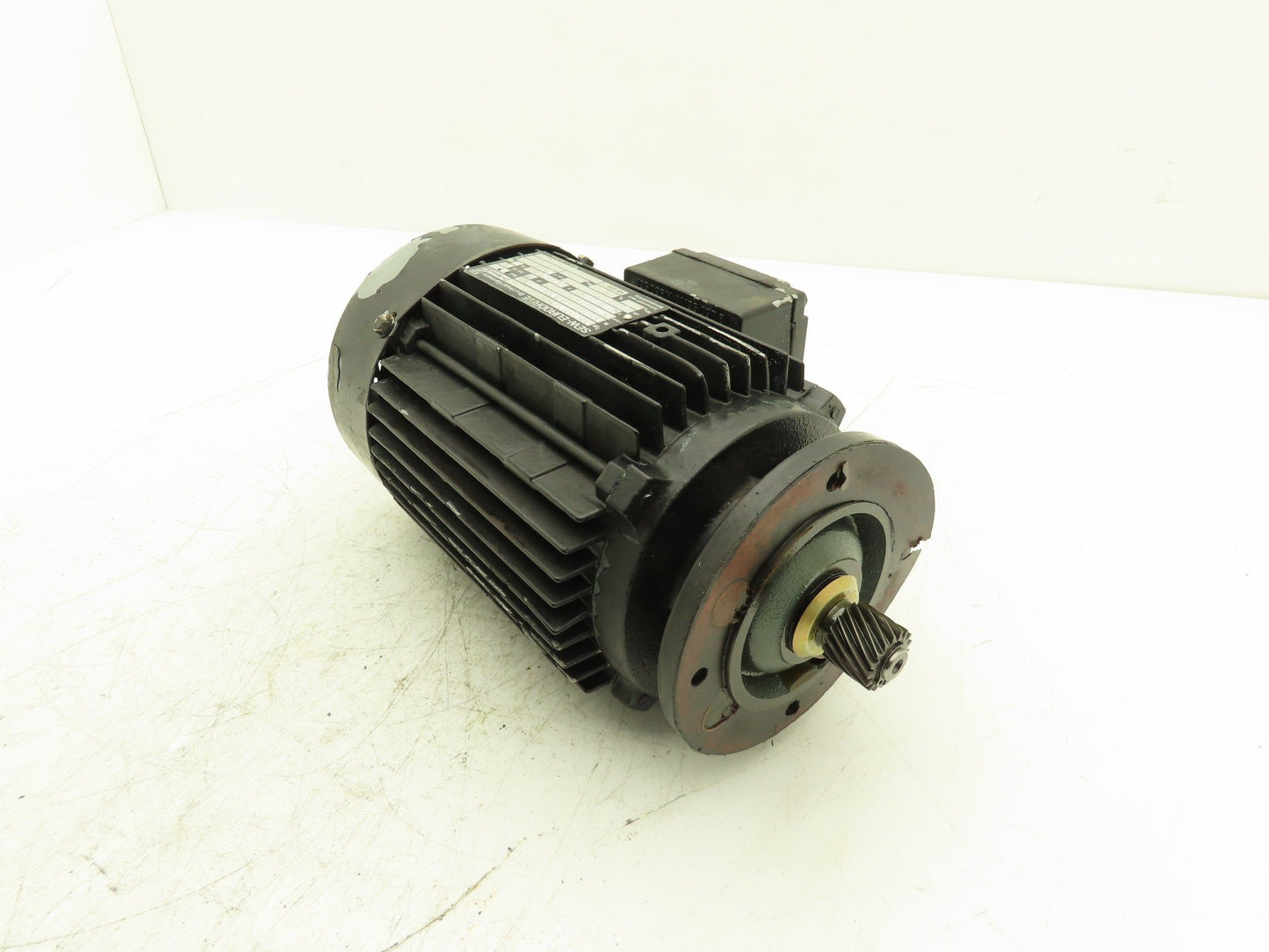 Sew Eurodrive R40DT80N2 Gear Motor 1.1kw 2700 RPM 220/380V 3PH *Motor Only*
