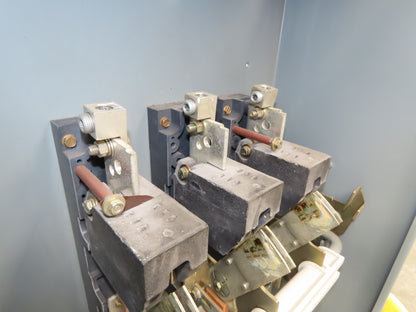 Crouse Hinds Co ASN365 Heavy Duty Safety Disconnect Switch 400A 600V Fused 250HP