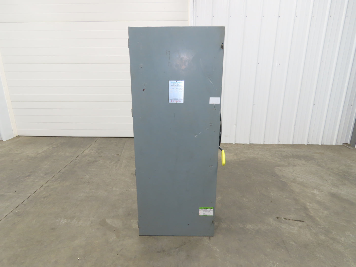 Crouse Hinds Co ASN365 Heavy Duty Safety Disconnect Switch 400A 600V Fused 250HP