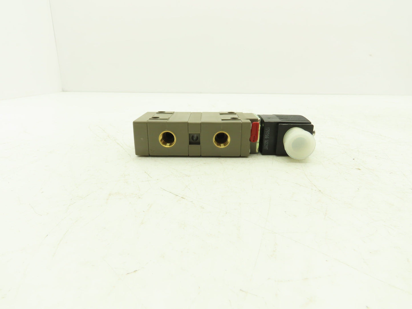 Burkert 5413 G Pilot Operated 4/2-way Solenoid Valve with Manual Override