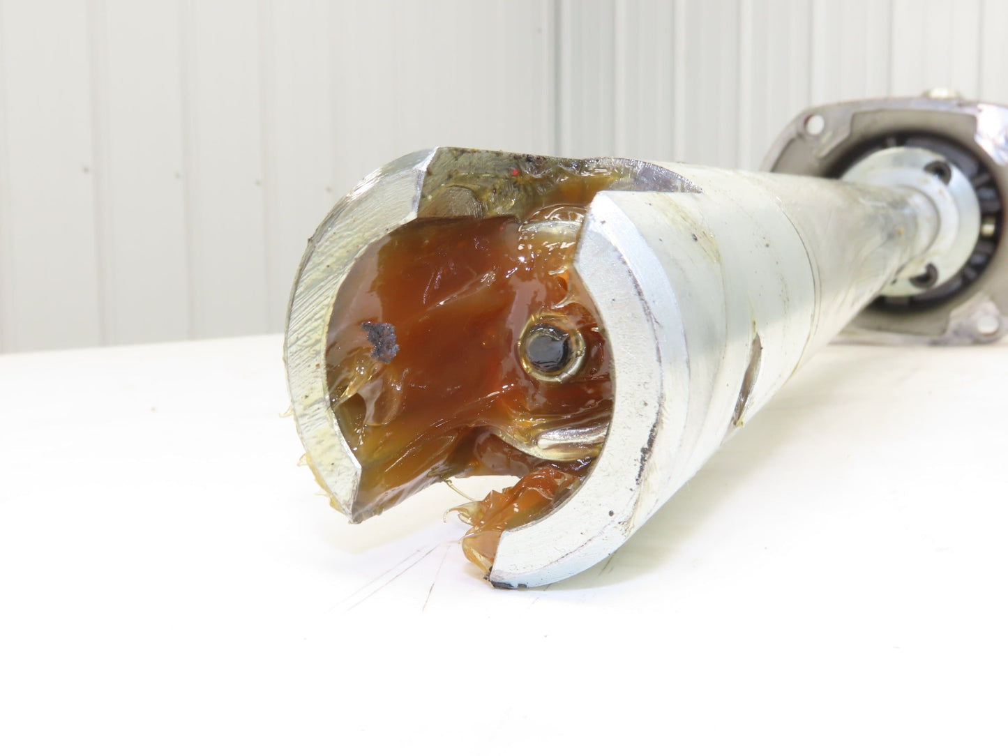 Alemite 7785-B5 Pneumatic Grease Pump 16gal Drum 40:1 Ratio