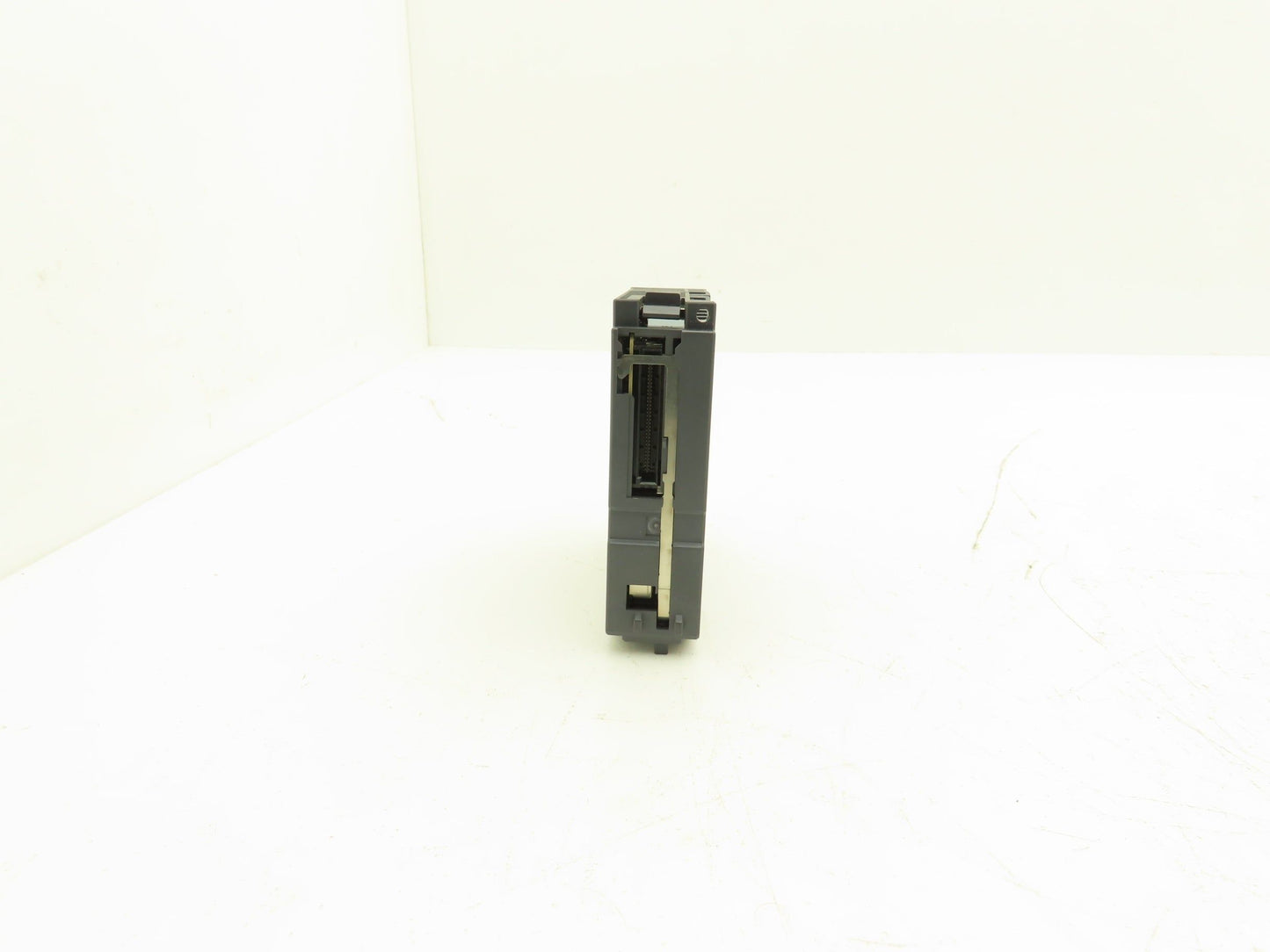 Mitsubishi Q68ADV Melsec-Q A/D Converter Unit -10~10V 15VDC 30mA 5VDC 0.64A