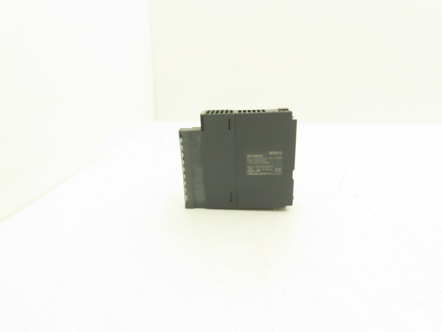 Mitsubishi Q64DAN Melsec-Q A/D Converter Unit -10~10V 24VDC 0.24A 5VDC 0.34A