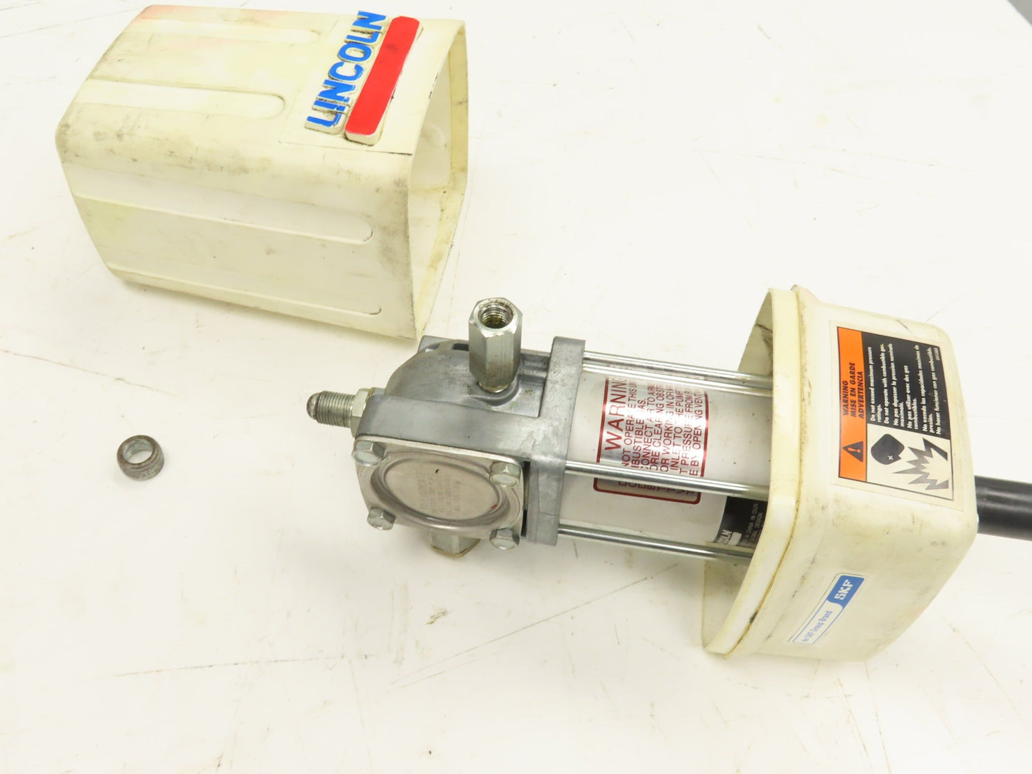 Lincoln 082716 Pneumatic 50:1 Grease Pump 25-50Lb Drum 150psi Air Motor