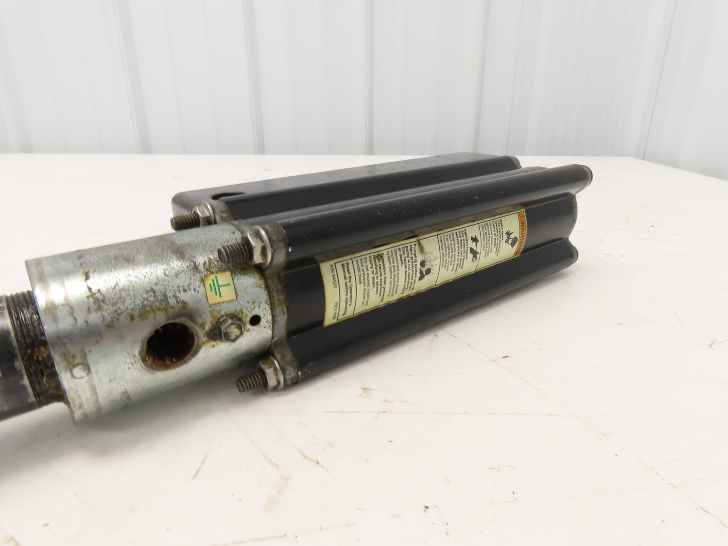 Ingersoll Rand ARO LM2250E-31-B Pneumatic 50:1 Grease Pump 120Lb Drum 27" Tube