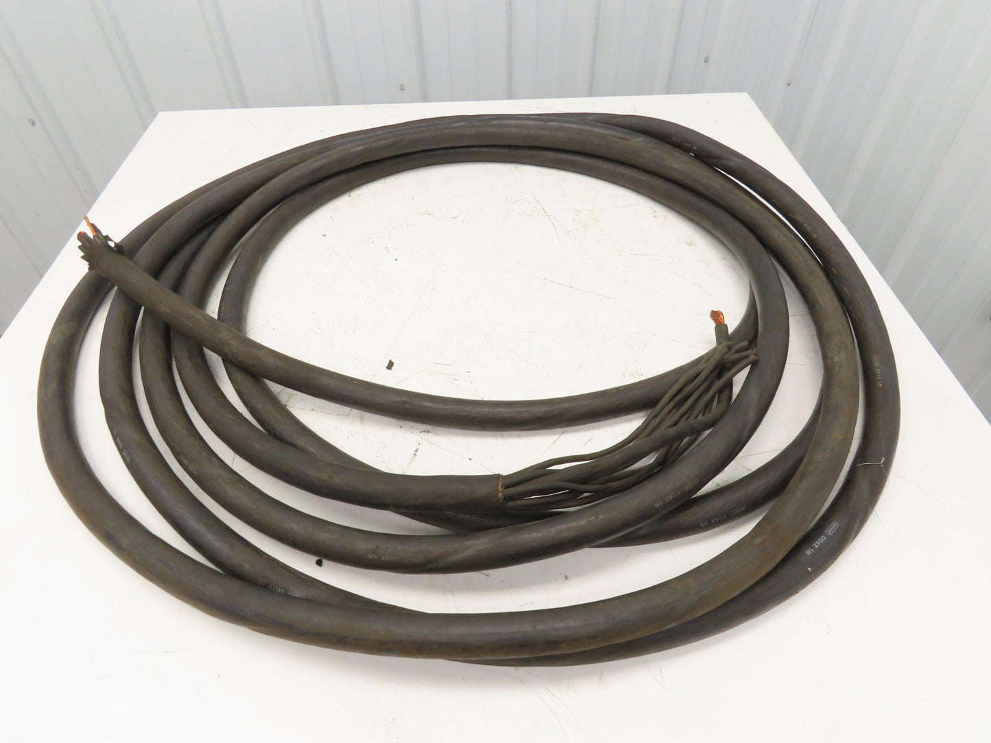 Lincoln K1796-100 Magnum Welding Coaxial 1/0 Power Cable 9 Wire 45' 300A 60%