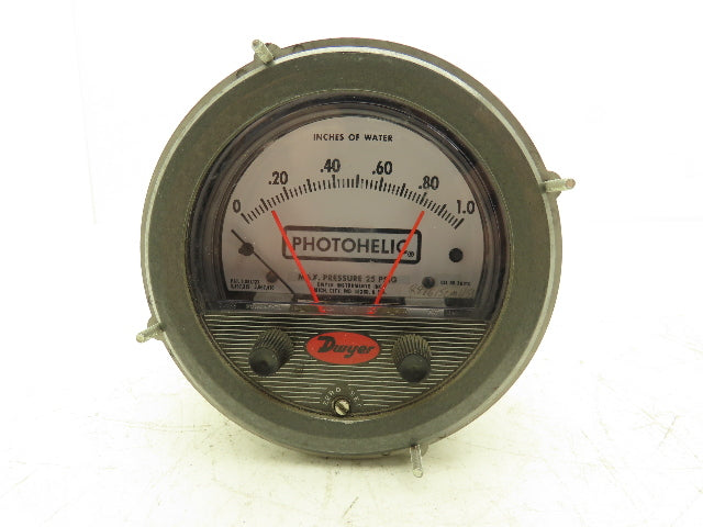 Dwyer 3001C Photohelic Pressure Switch Gauge 25PSI 120F 1" Of Water 117V