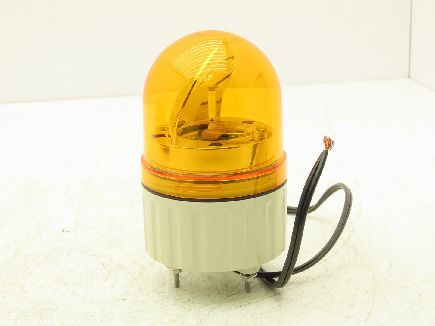 Schneider Electric XVR08B05 Harmony Rotating Beacon Light Orange 24V AC/DC
