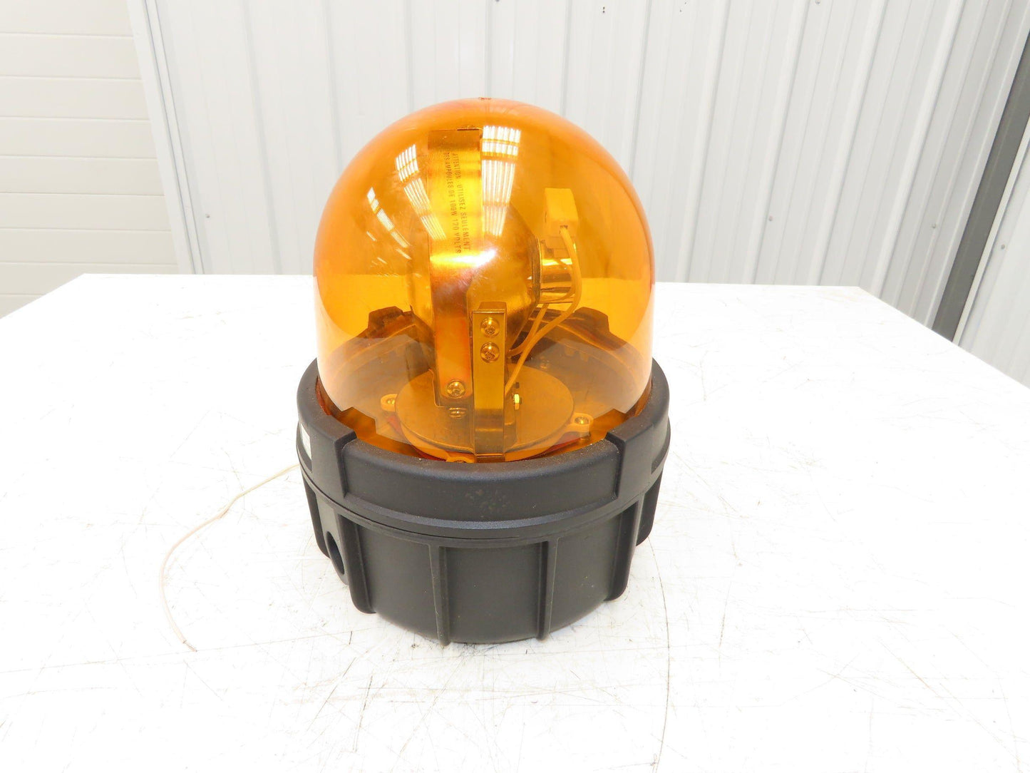 Federal Signal 371L-120A Rotating Light Orange Amber LED 120VAC Ser B