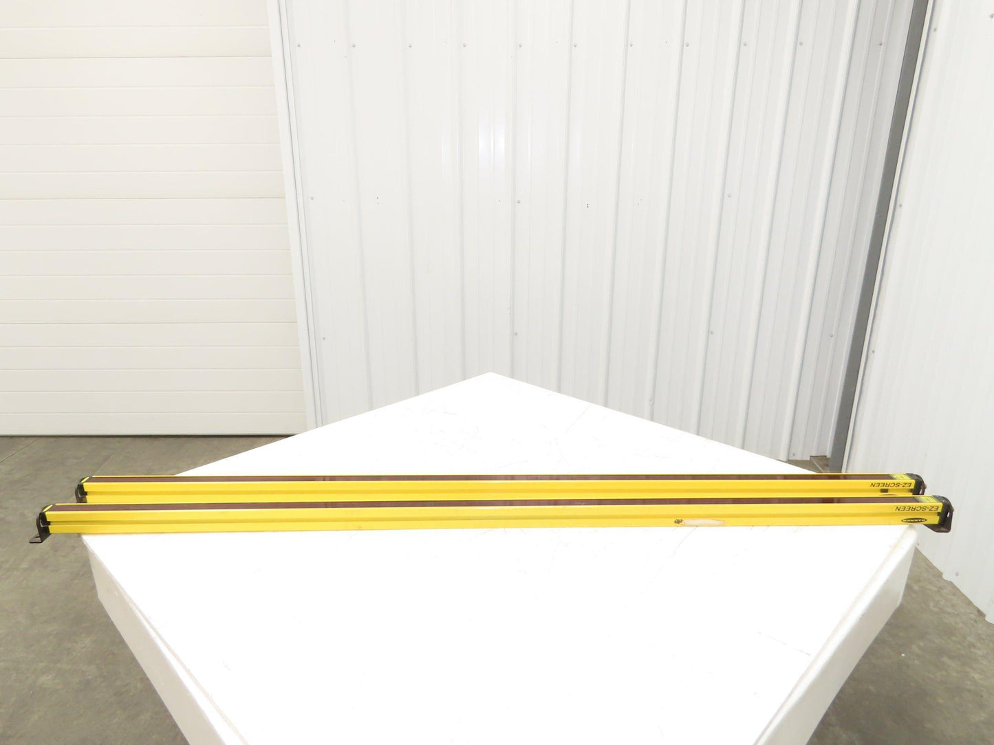 Banner Light Curtain Receiver/Transmitter Set 1650mm Protection Height