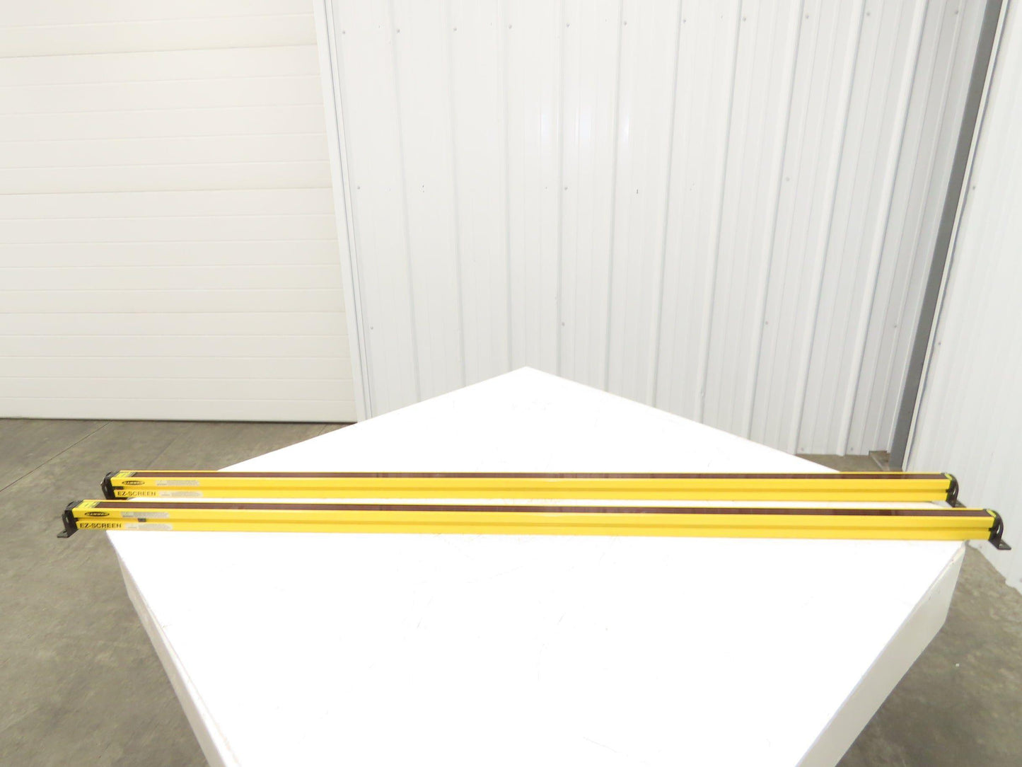 Banner Light Curtain Receiver/Transmitter Set 1650mm Protection Height