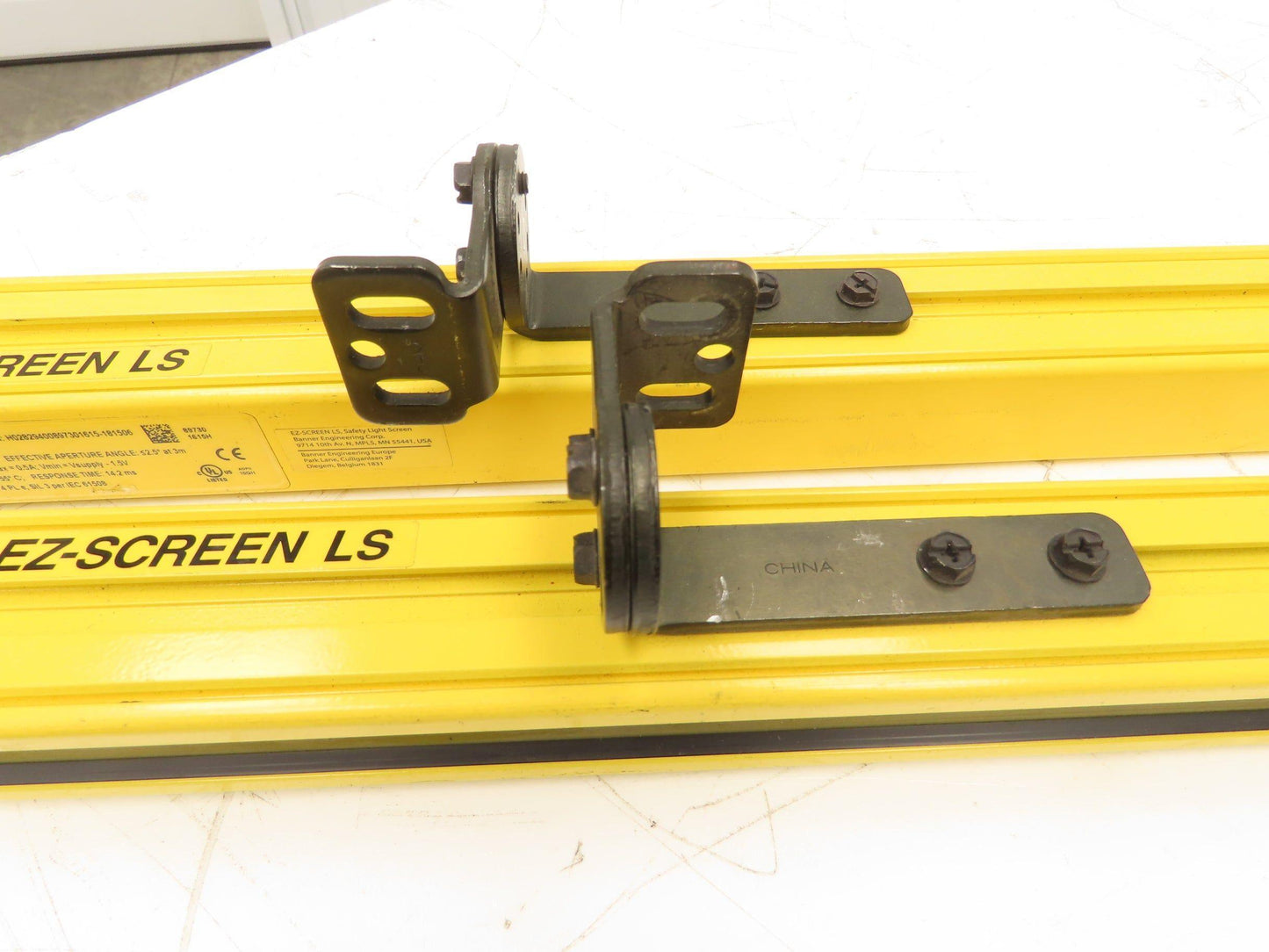 Banner SLLP40-1540P88 Light Curtain Emitter/Receiver Set 1540mm