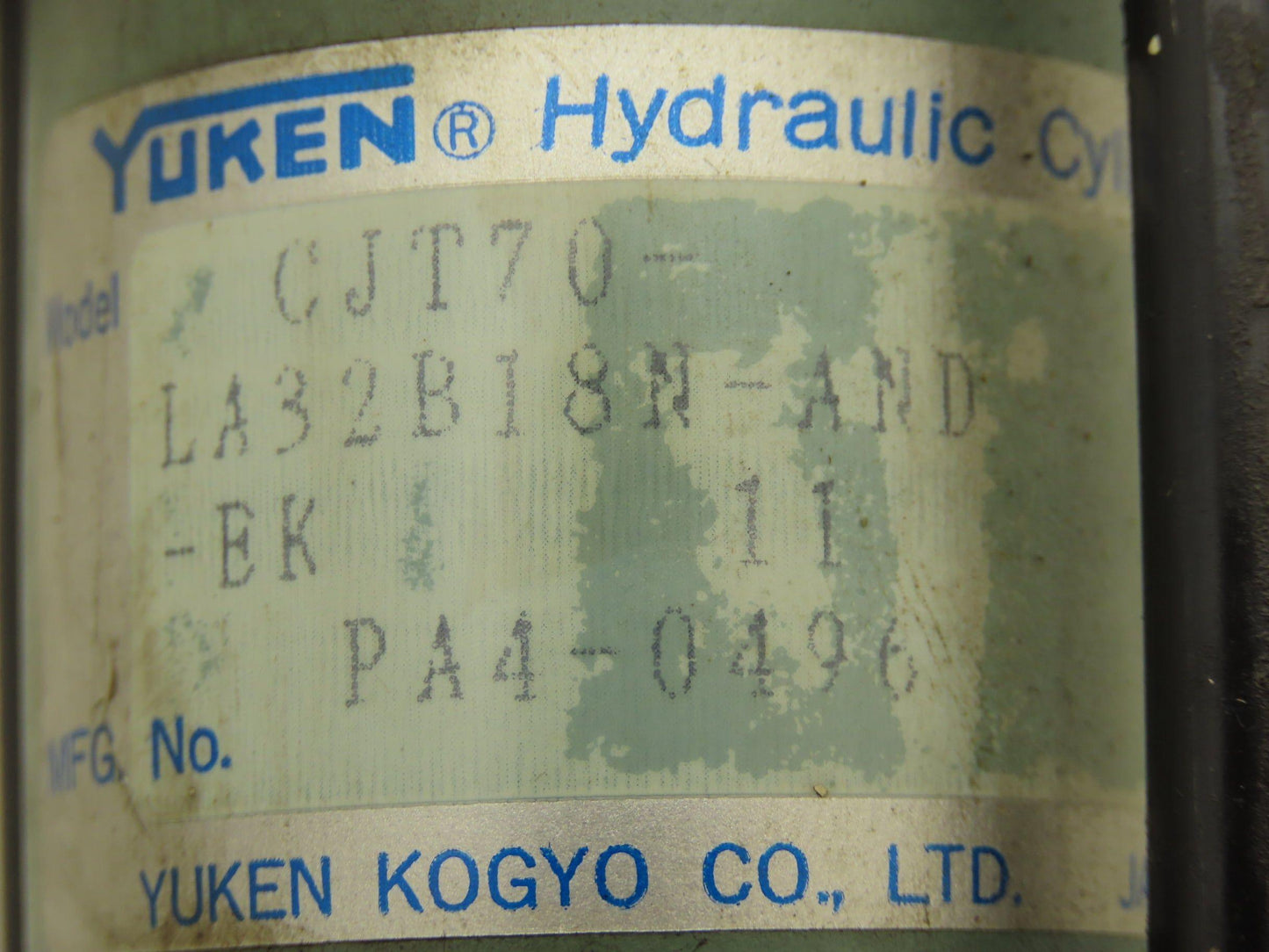 Yuken CJT-70-LA32B18N-AND-BK11 Hydraulic Cylinder 32mm Bore 20mm Stroke