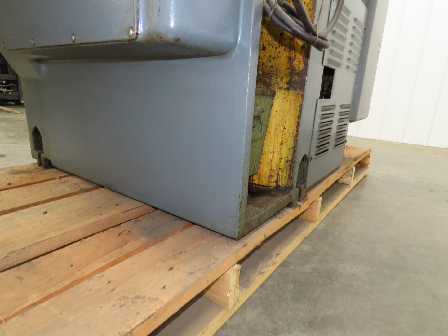 Brown Sharpe No 1 10" x 20" Cylindrical Grinder 230V 3Ph Horizontal Surface