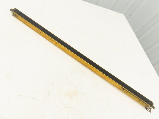 Omron F3SN-A0847P25-L-01 Safety Light Curtain Emitter 847mm Protected Height