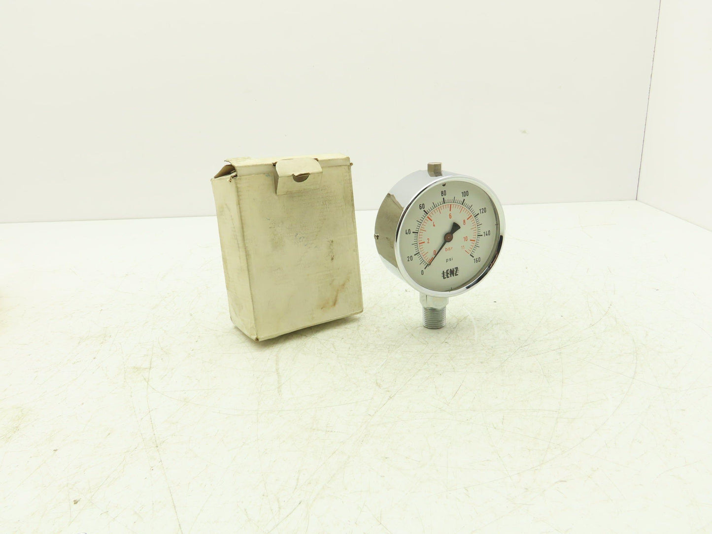 Lenz Analog Dial Gauge 4" 160 psi 11 bar Oil-Filled 1/2" NPT West Germany