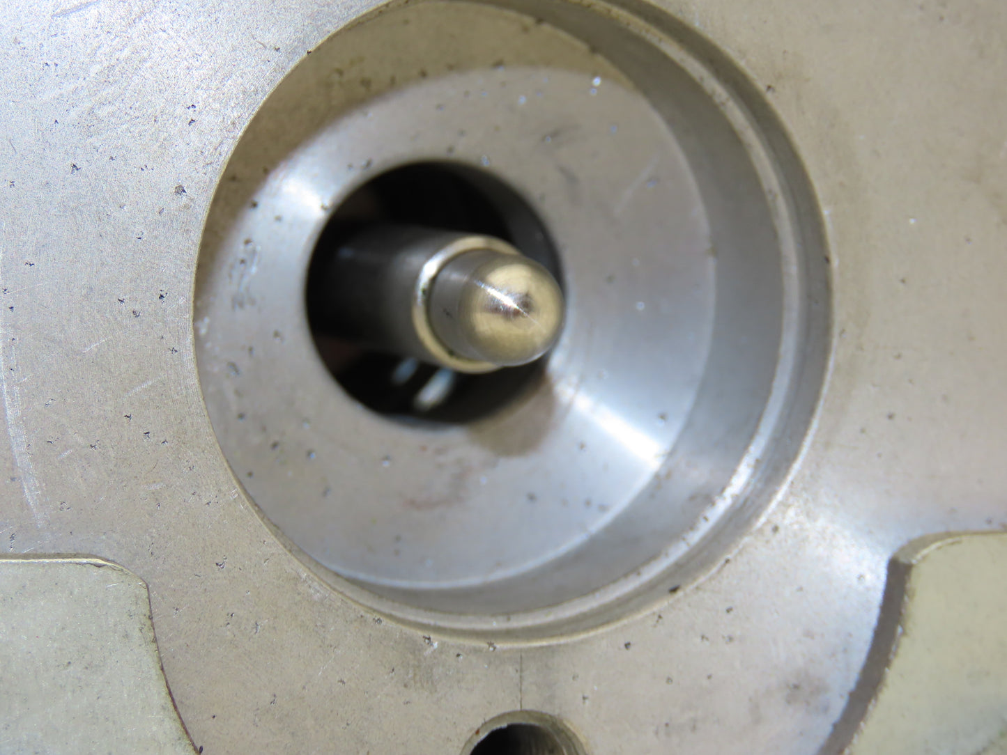 Hekomatic EUS 80/22-30 Air Cylinder 80mm Bore 22-30mm Stroke Spring Return