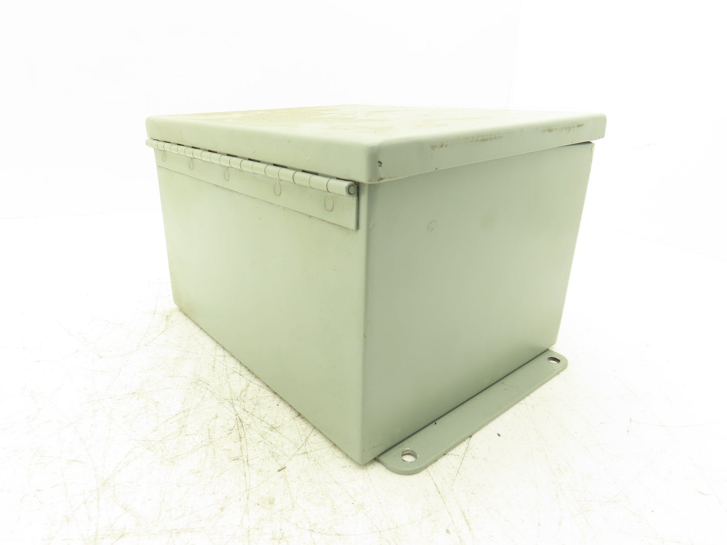 Cooper 1086-12CHC Electrical Enclosure 8X10X6" Junction Box NEMA12/13