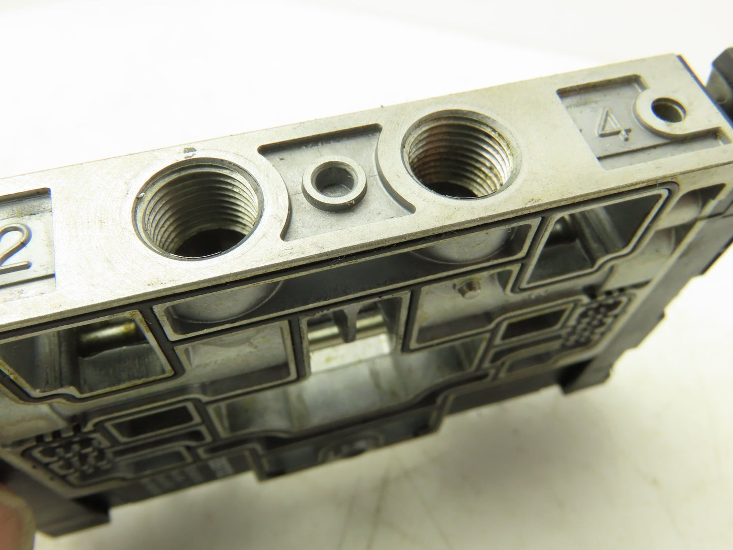 Festo CPV-14-M1H-2X3GLS-1/8 Pneumatic Air Solenoid Valve 24VDC