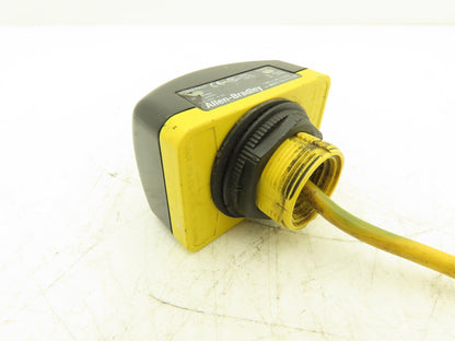 Banner 800Z-GL3 Palm Operated Optical Safety Switch Button Ser B