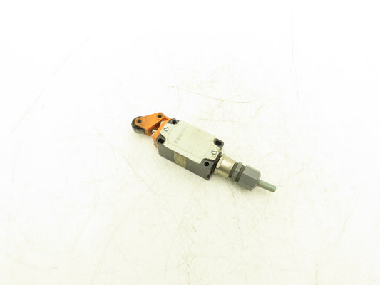 Siemens 3SE2 120-1E Limit Switch Top Plunger Spring Return