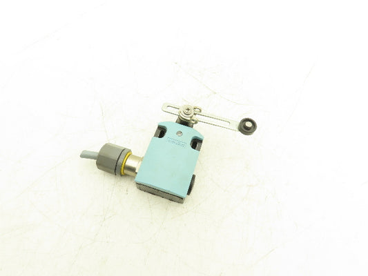 Siemens 3SE5 122-0PB01 Limit Switch With Adjustable Arm & Spring Return