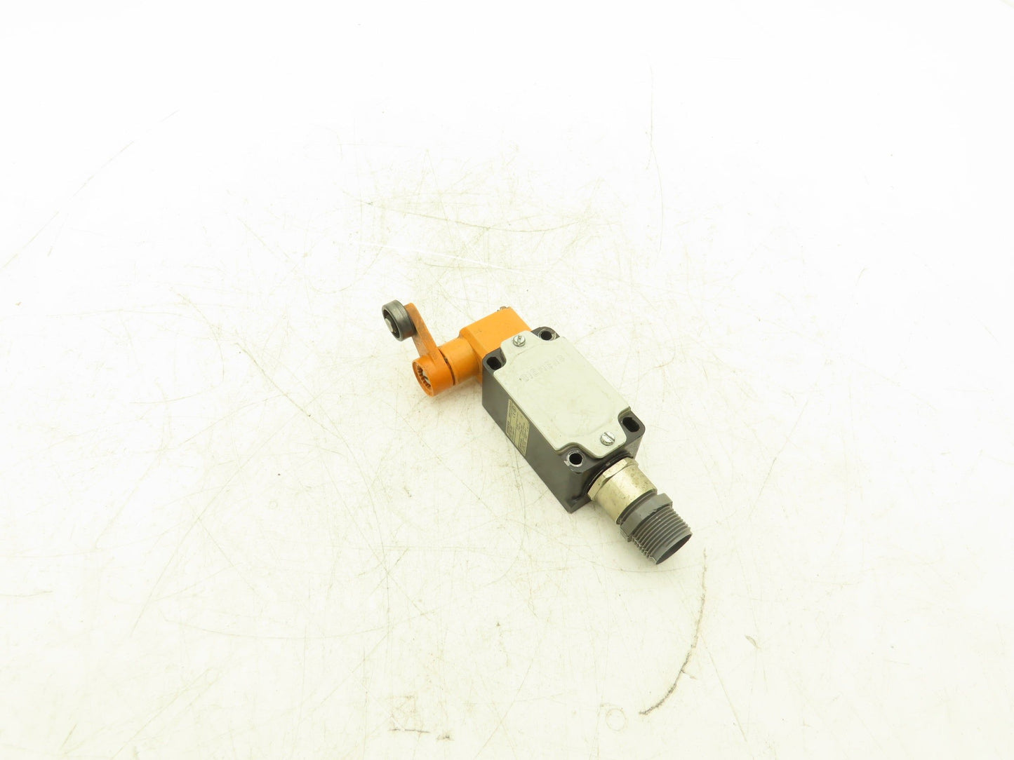 Siemens 3SE2 120-1GW Limit Switch Top Arm Roller & Spring Return