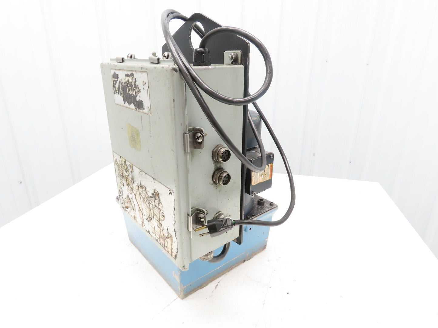 Vektek Vector Flo Hydraulic Manual Workholding Pump Power Pack 2.5gal 5000psi