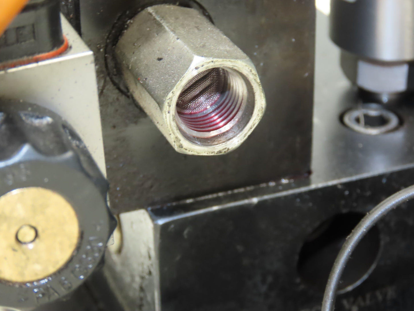 Vektek Vector Flo Hydraulic Manual Workholding Pump Power Pack 2.5gal 5000psi