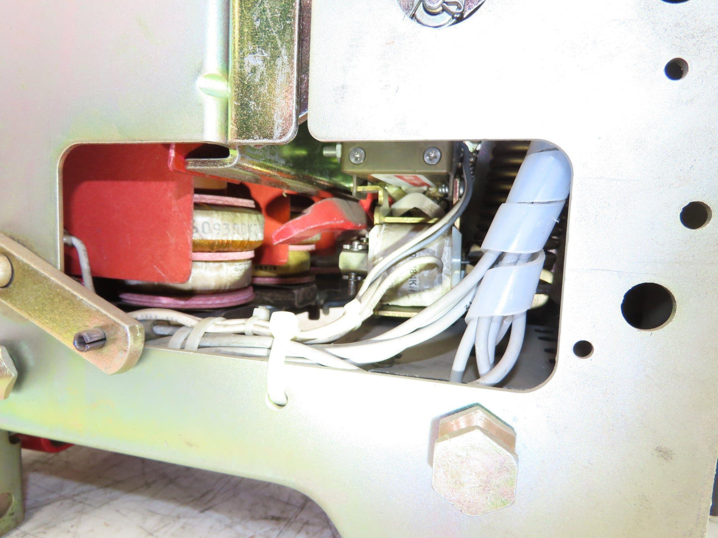 ABB K-800S Low Voltage Power Air Circuit Breaker 800A 600V Solid State Trip