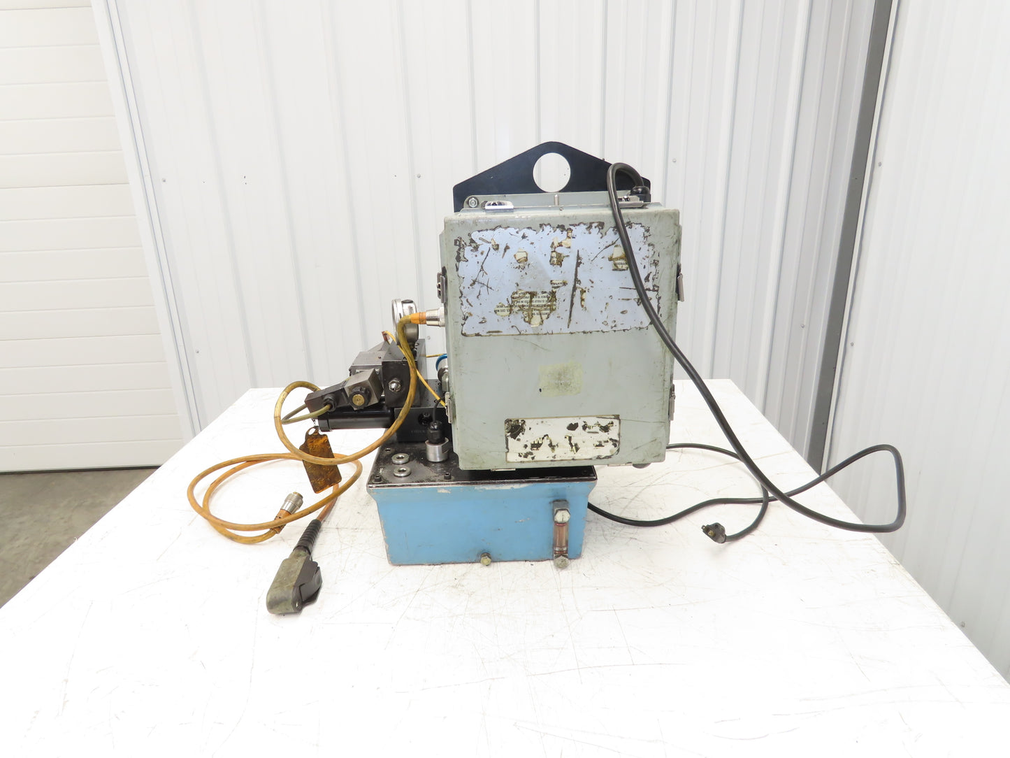 Vektek Vector Flo Hydraulic Manual Workholding Pump Power Pack 2.5gal 5000psi