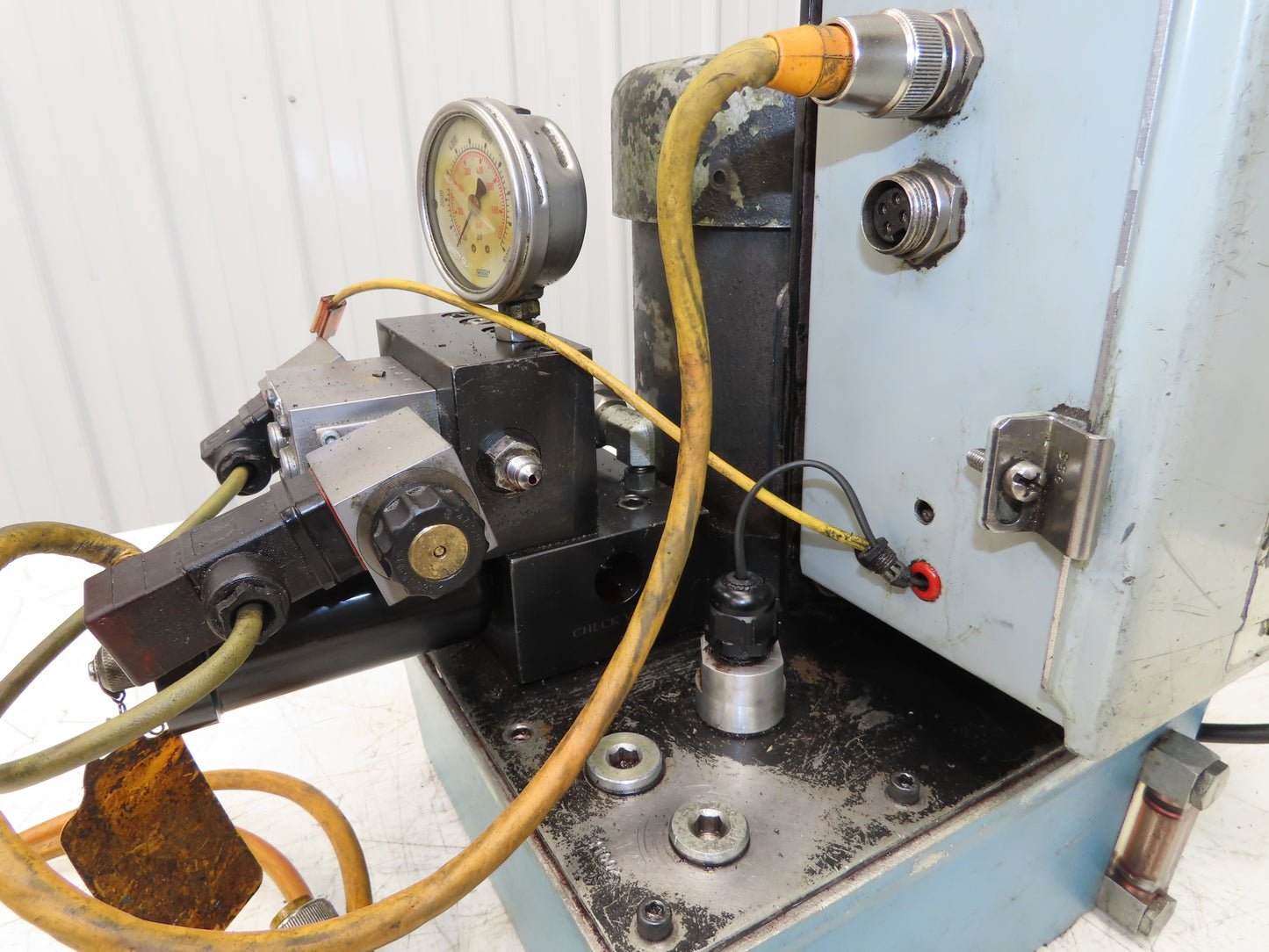 Vektek Vector Flo Hydraulic Manual Workholding Pump Power Pack 2.5gal 5000psi