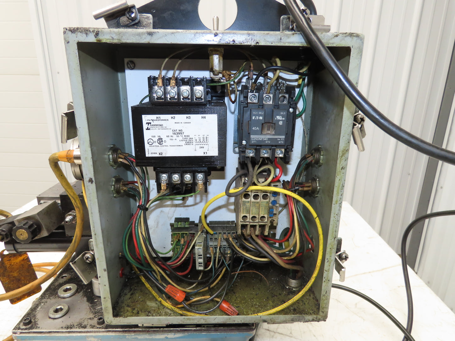 Vektek Vector Flo Hydraulic Manual Workholding Pump Power Pack 2.5gal 5000psi