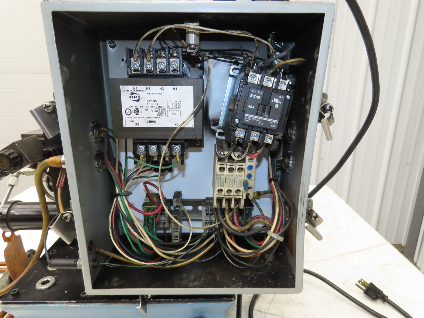 Vektek Vector Flo Hydraulic Manual Workholding Pump Power Pack 2.5gal 5000psi