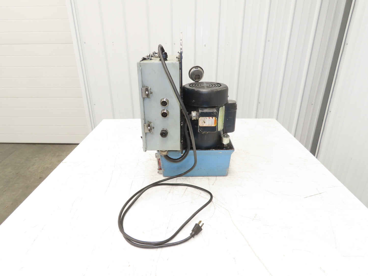 Vektek Vector Flo Hydraulic Manual Workholding Pump Power Pack 2.5gal 5000psi